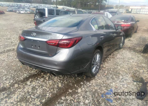 2022 Infiniti Q50 Luxe z USA, uszkodzony, nr VIN JN1EV7BP1NM310140
